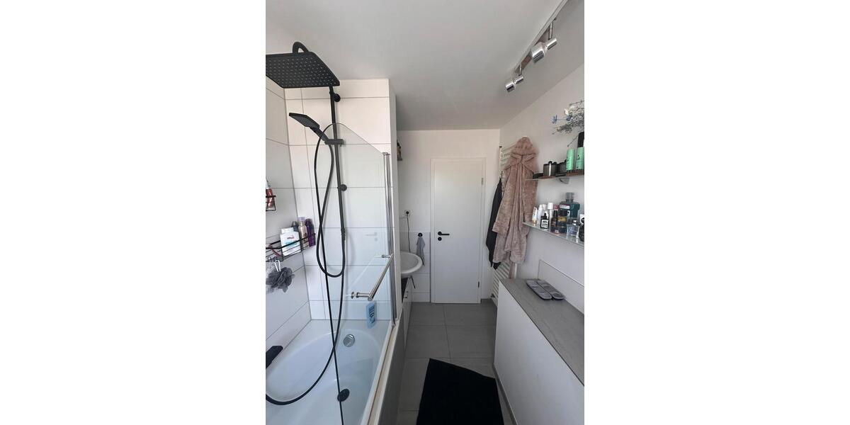 Dachgeschoßwohnung Gelsenkirchen - 3 Zimmer, 84 m&sup2;, 134.000&euro; | Angebot:26993477