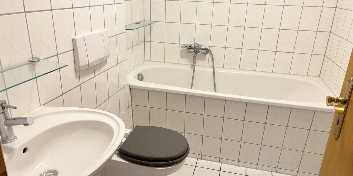 Zimmer Essen Stadtkern - 4 Zimmer, 95 m&sup2;, 700&euro; | Angebot:25773897
