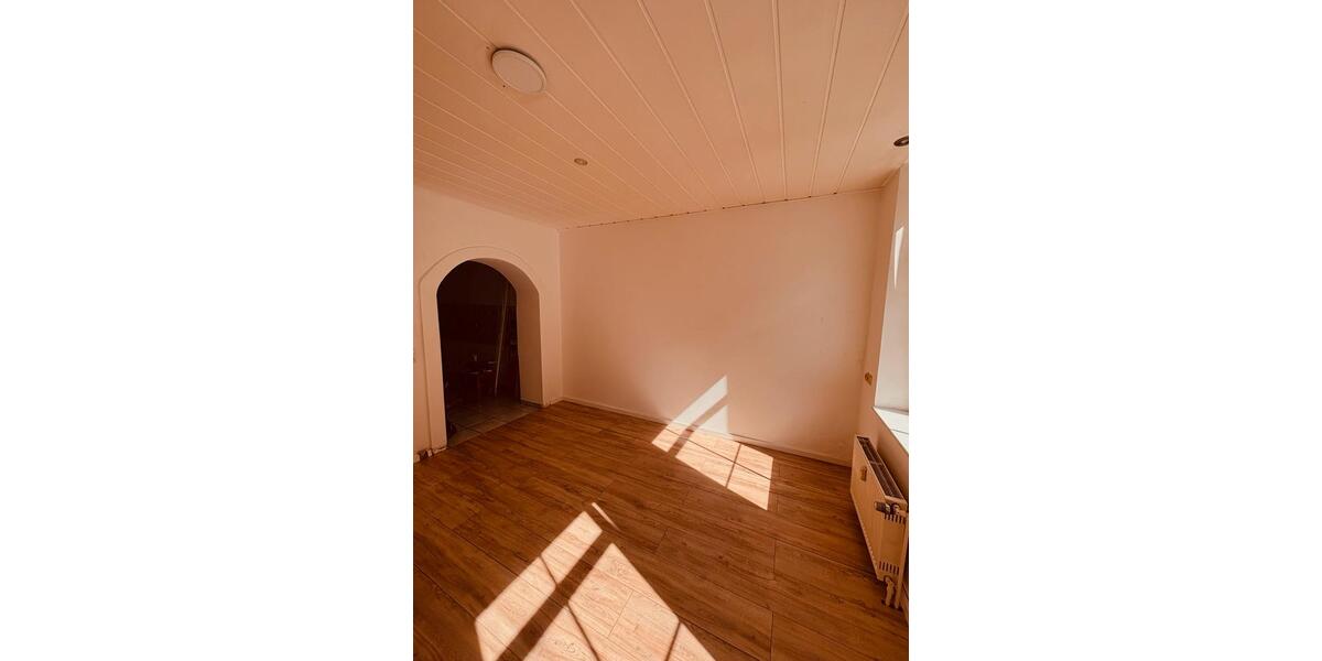 Erdgeschoßwohnung Krefeld - 1.5 Zimmer, 39 m&sup2;, 81.500&euro; | Angebot:26103876