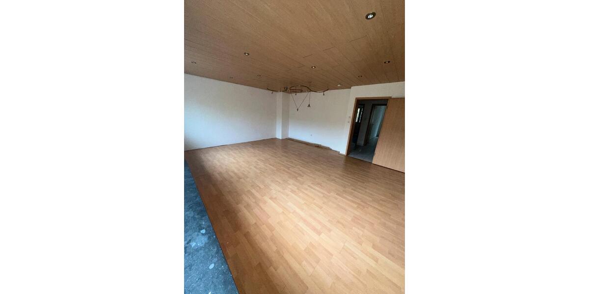 Etagenwohnung Duisburg Mittelmeiderich - 2.5 Zimmer, 64 m&sup2;, 79.800&euro; | Angebot:27071956