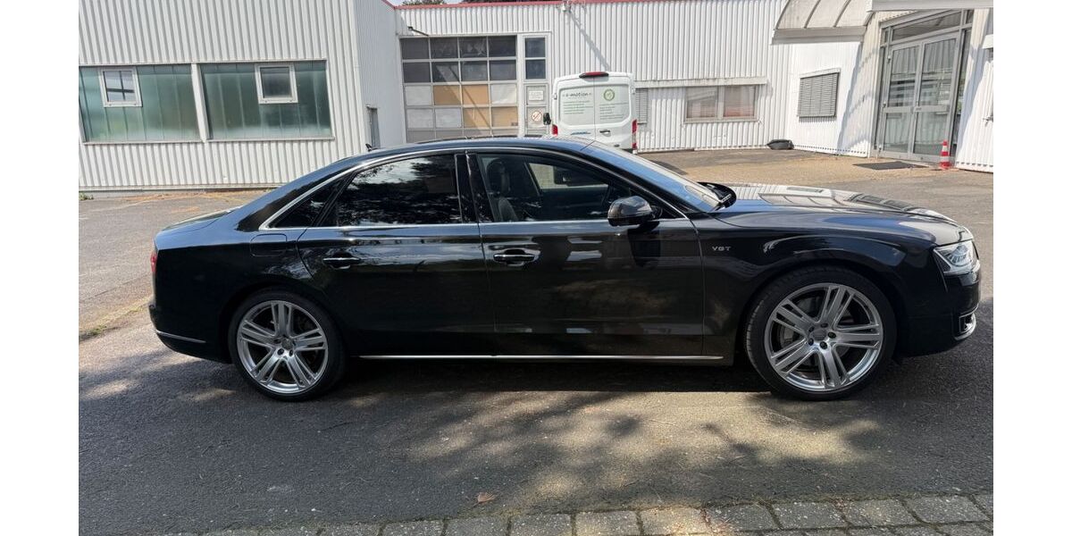 Audi A8 115.000 km 29.450 &euro; Krefeld 47803