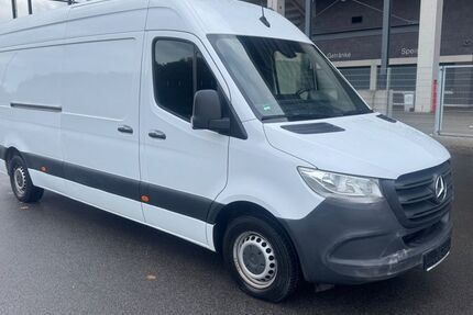 Mercedes-Benz Sprinter 198.000 km 21.900 &euro; Essen 45356