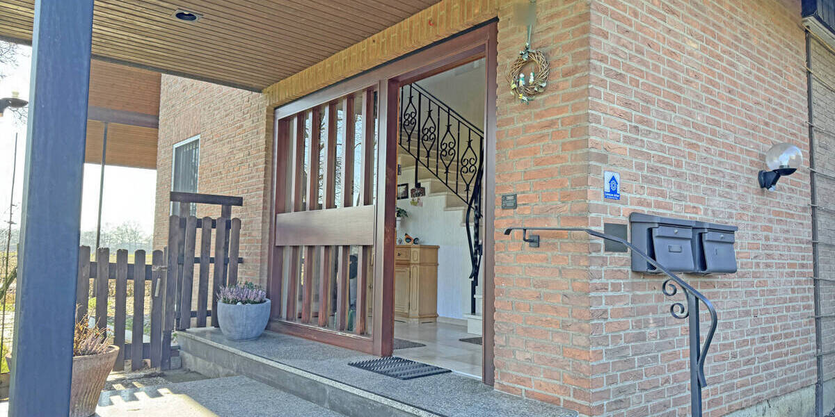 Mehrfamilienhaus, Wohnhaus Wesel Lackhausen - 7 Zimmer, 212 m&sup2;, 530.000&euro; | Angebot:25970382