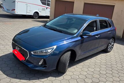 Hyundai i30 103.000 km 13.999 &euro; Marl 45772