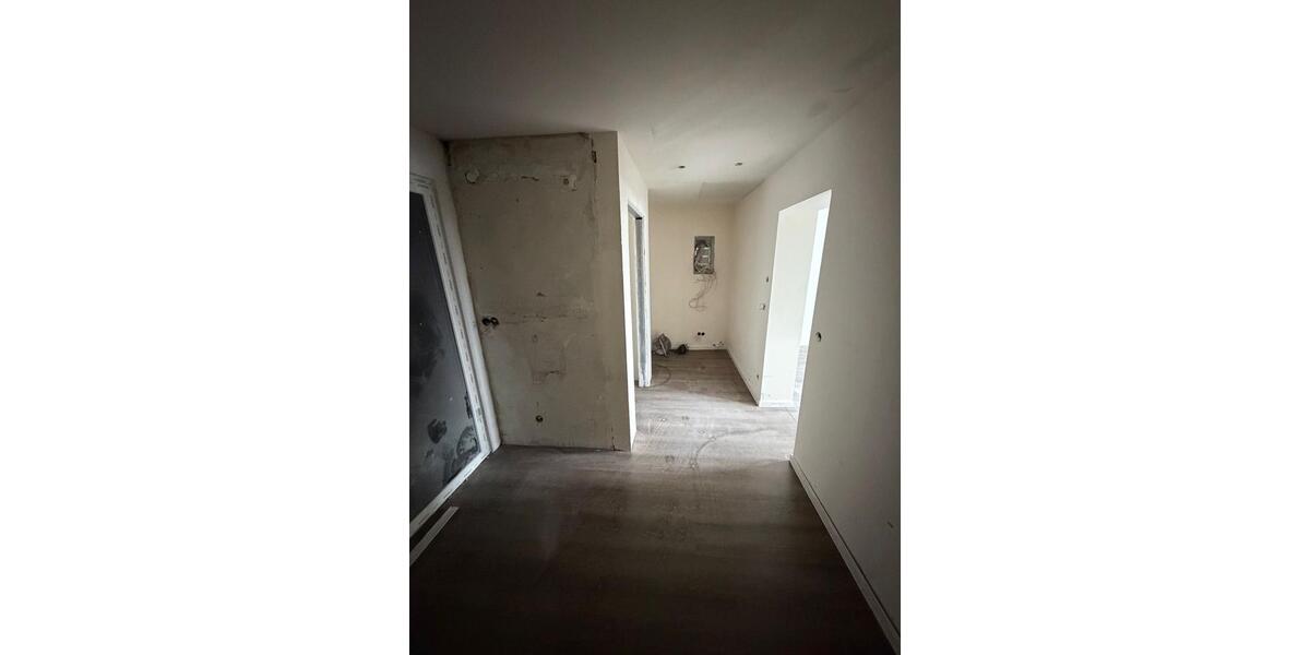 Dachgeschoßwohnung Mülheim an der Ruhr Rechtsruhr-Nord - 3 Zimmer, 85 m&sup2;, 1.300&euro; | Angebot:25580147
