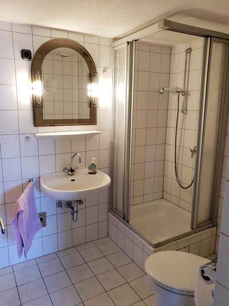 Etagenwohnung Duisburg Fahrn - 3 Zimmer, 75 m&sup2;, 500&euro; | Angebot:25899325