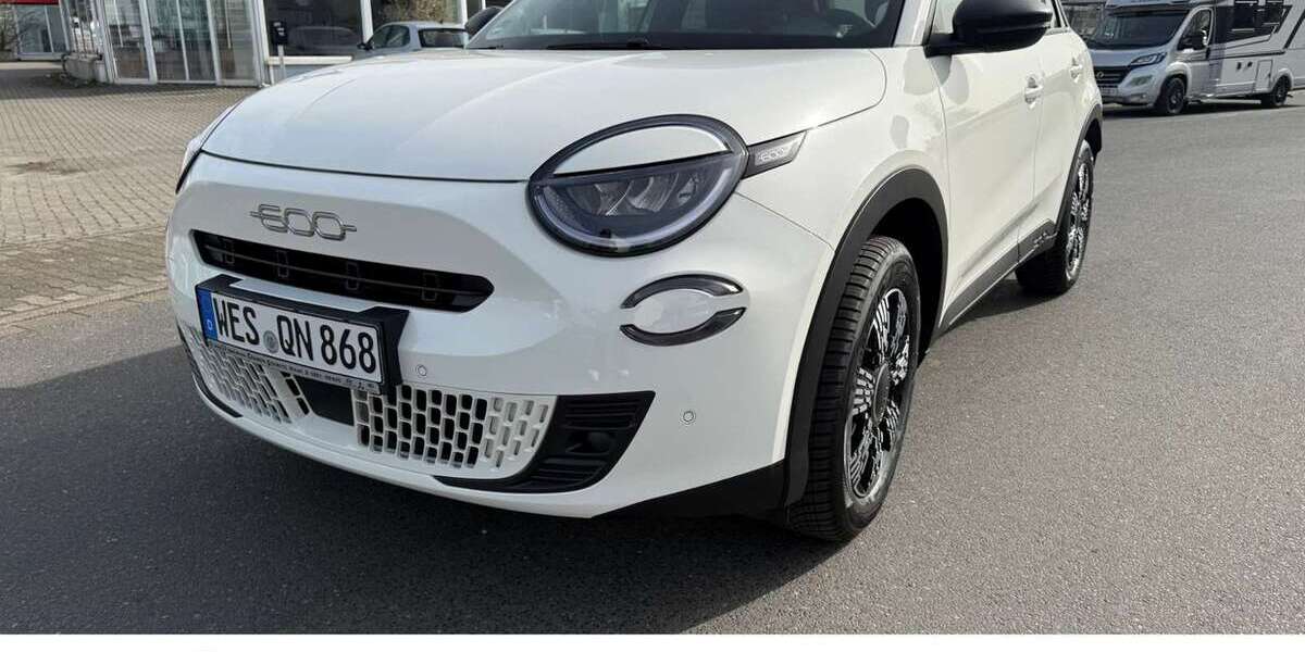 Fiat 600 5.900 km 24.490 &euro; Wesel 46485