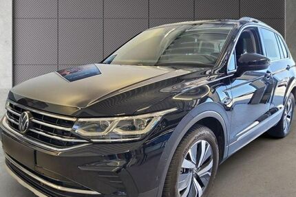 VW Tiguan 55.813 km 27.440 &euro; Wesel 46483