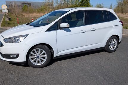 Ford Grand C-Max 64.000 km 12.900 &euro; Essen 45359