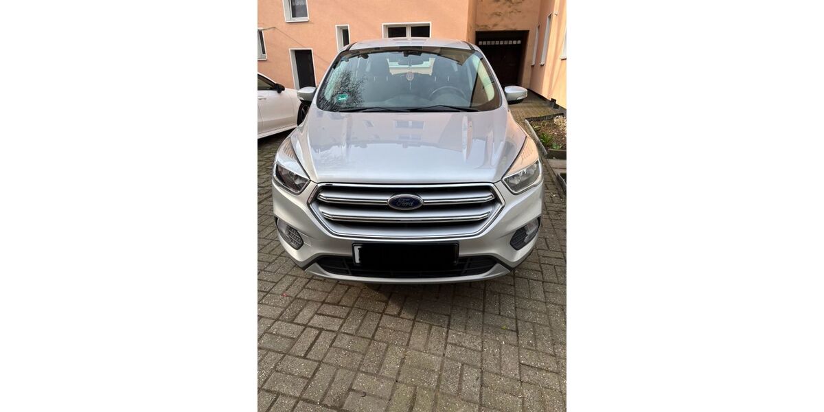 Ford Kuga 80.965 km 12.700 &euro; Gelsenkirchen 45881
