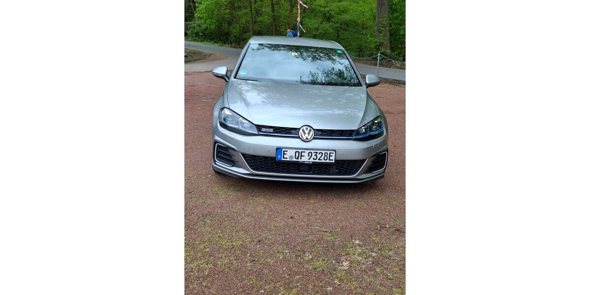 VW Golf 52.306 km 15.700 &euro; Essen 45131