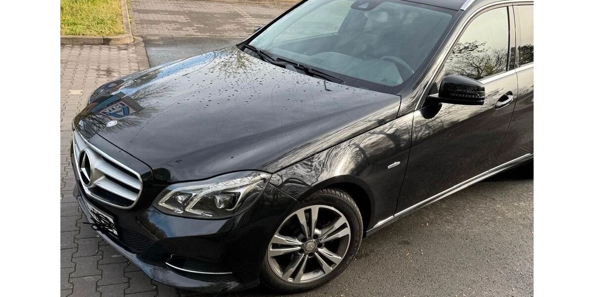 Mercedes-Benz E 220 104.000 km 14.400 &euro; Gladbeck 45966