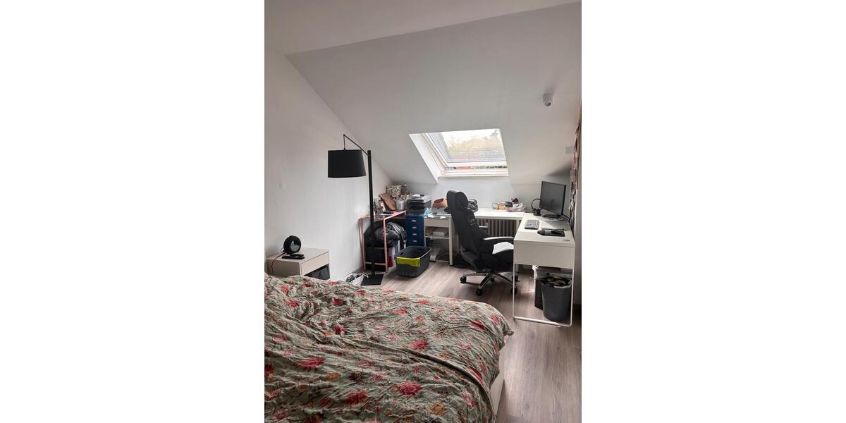 Dachgeschoßwohnung Rheinberg - 2.5 Zimmer, 57 m&sup2;, 140.000&euro; | Angebot:27290661