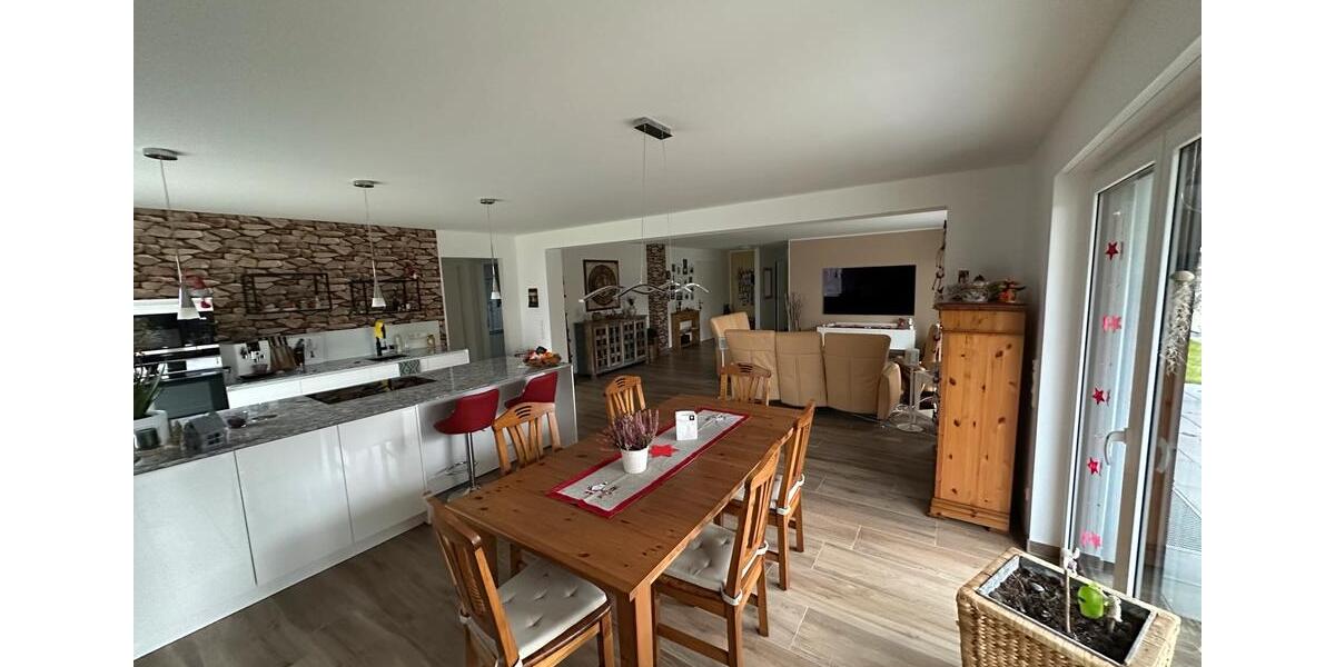 Erdgeschoßwohnung Alpen - 3 Zimmer, 127 m&sup2;, 499.000&euro; | Angebot:26183172