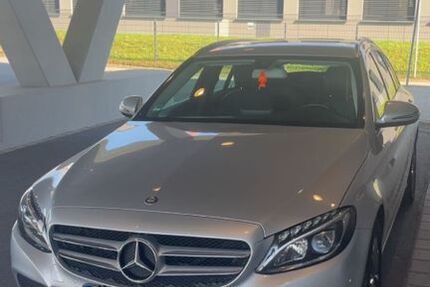 Mercedes-Benz C 200 187.000 km 13.500 &euro; Duisburg 47053