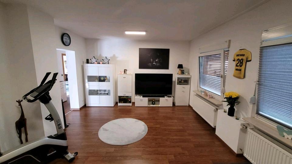 Etagenwohnung Duisburg Huckingen - 2 Zimmer, 65 m&sup2;, 900&euro; | Angebot:25982674