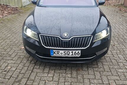Skoda Superb 202.000 km 13.500 &euro; Krefeld 47805