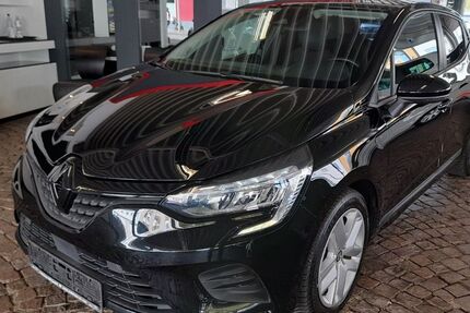 Renault Clio 70.014 km 8.999 &euro; Gelsenkirchen 45888