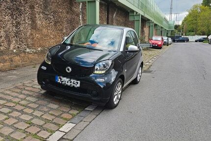 Smart ForTwo 102.800 km 8.450 &euro; Duisburg 47058