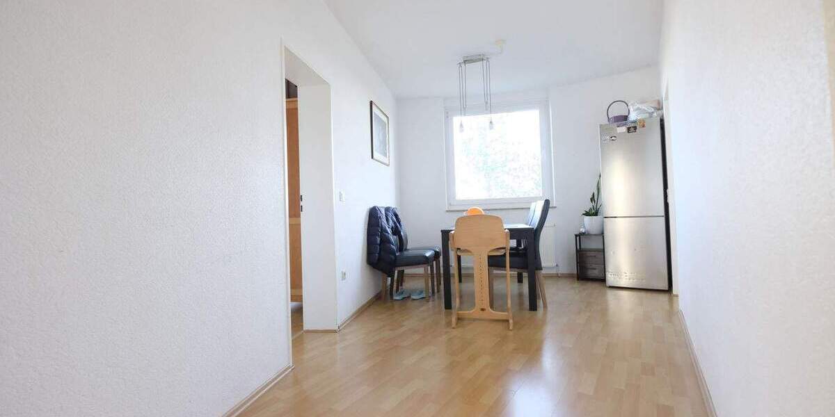 Etagenwohnung Duisburg Hochheide - 3 Zimmer, 87 m&sup2;, 110.000&euro; | Angebot:25798808
