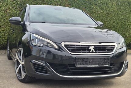 Peugeot 308 184.000 km 8.900 &euro; Essen 45356