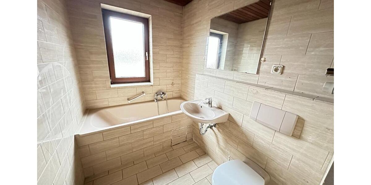 Dachgeschoßwohnung Essen Stadtbezirk III - 2 Zimmer, 58 m&sup2;, 436&euro; | Angebot:24772905