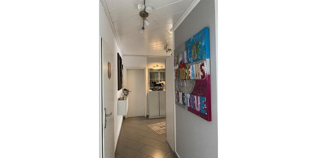 Dachgeschoßwohnung Moers Rheinkamp - 3 Zimmer, 89 m&sup2;, 288.000&euro; | Angebot:27068455