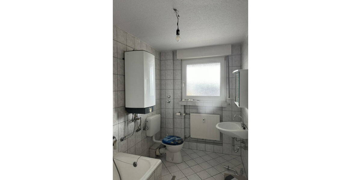 Etagenwohnung Moers Moers-Mitte - 2 Zimmer, 64 m&sup2;, 605&euro; | Angebot:26257671