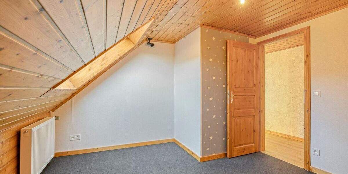 Einfamilienhaus Wesel Ginderich - 7 Zimmer, 179 m&sup2;, 299.000&euro; | Angebot:25688209