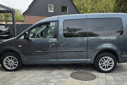 VW Caddy Maxi 196.000 km 7.490 &euro; Duisburg 47138