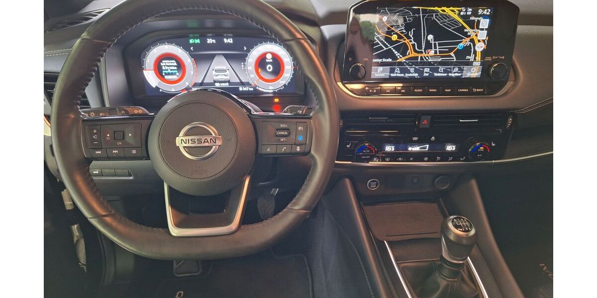 Nissan Qashqai 51.000 km 20.900 &euro; Duisburg 47058
