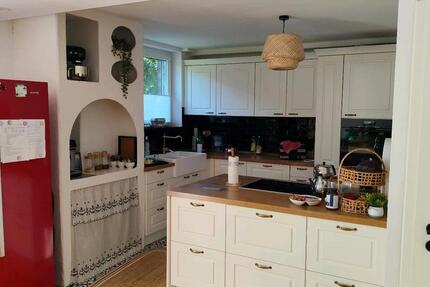 Haus Duisburg Rheinhausen - 12 Zimmer, 250 m&sup2;, 330.000&euro; | Angebot:27273464