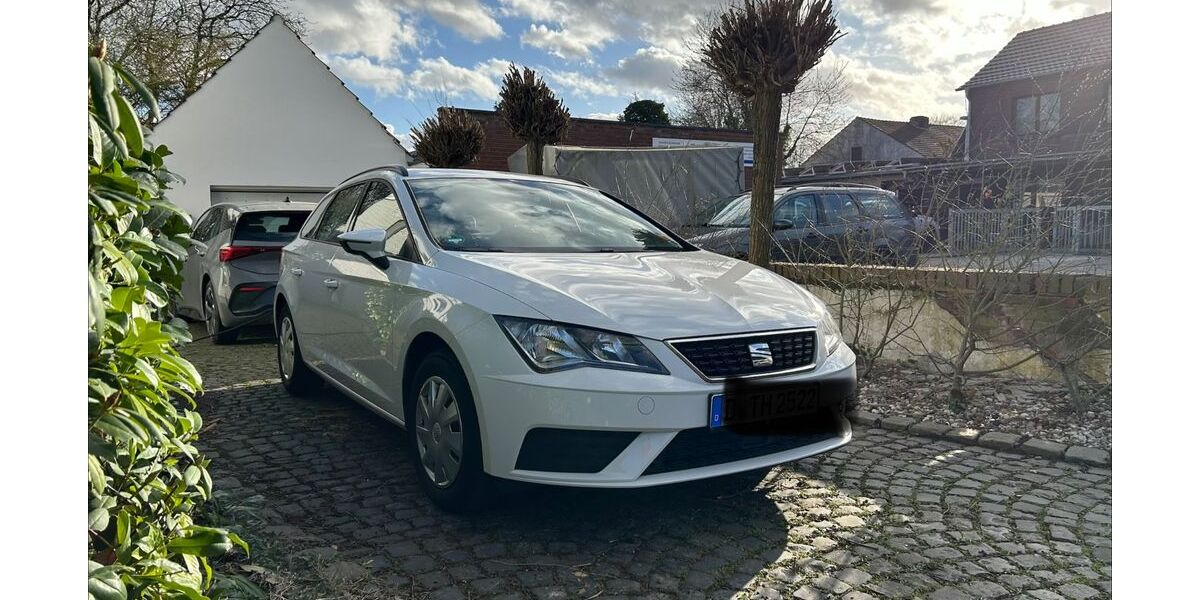 Seat Leon 95.000 km 9.100 &euro; Neukirchen Vluyn 47506