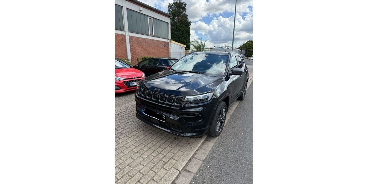 Jeep Compass 55.000 km 21.500 &euro; Duisburg 47166