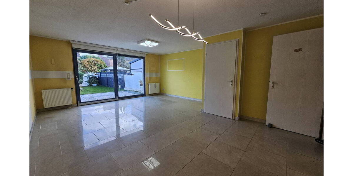 Reihenmittelhaus Duisburg Wanheim Wanheim-Angerhausen - 4 Zimmer, 115 m&sup2;, 320.000&euro; | Angebot:26106474