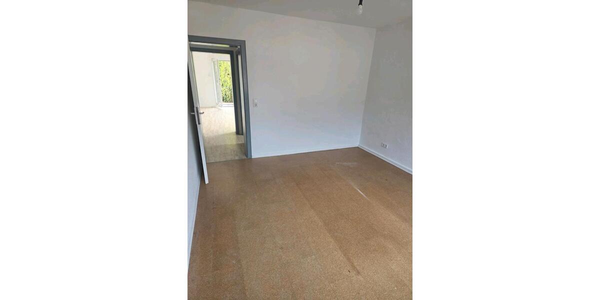 Etagenwohnung Krefeld Bockum - 3 Zimmer, 66 m&sup2;, 660&euro; | Angebot:26049814