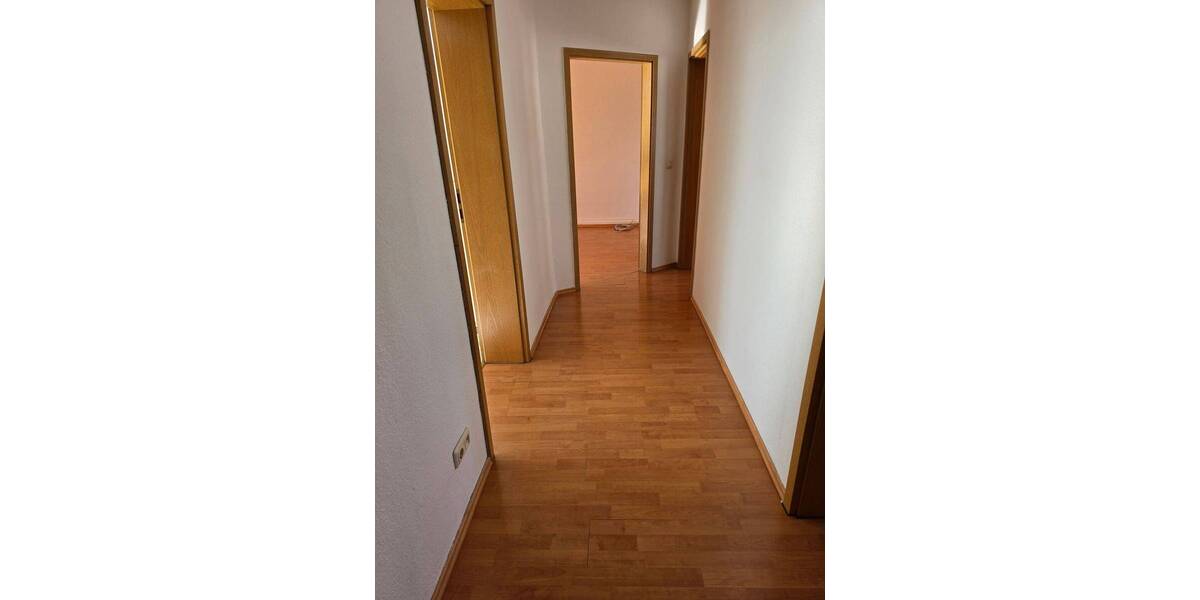 Etagenwohnung Gelsenkirchen Schalke - 3 Zimmer, 80 m&sup2;, 580&euro; | Angebot:26242952