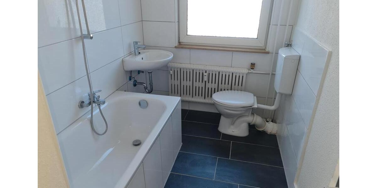 Etagenwohnung Duisburg Hamborn - 4 Zimmer, 74 m&sup2;, 528&euro; | Angebot:26007304