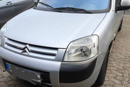 Citroen Berlingo 126.000 km 3.599 &euro; Issum 47661