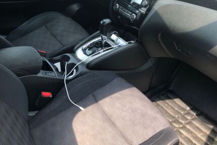 Nissan Qashqai 176.439 km 9.999 &euro; Gelsenkirchen 45881