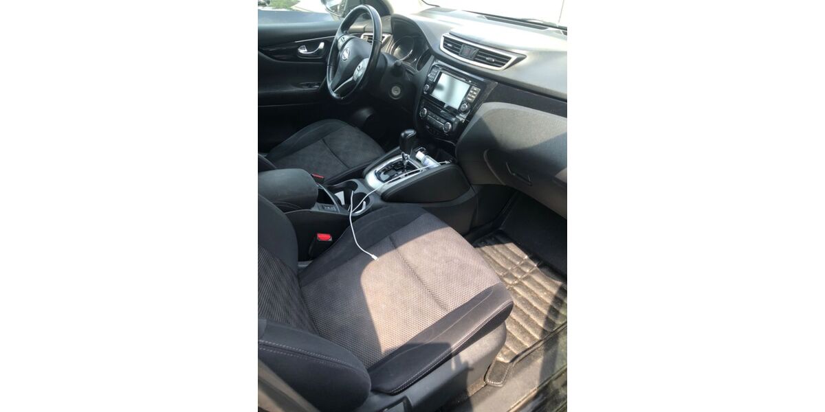 Nissan Qashqai 176.439 km 9.999 &euro; Gelsenkirchen 45881