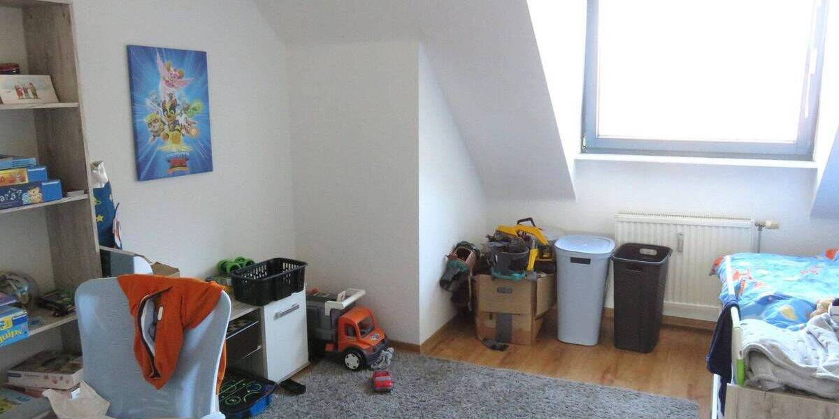 Etagenwohnung Krefeld Bockum - 5 Zimmer, 101 m&sup2;, 244.000&euro; | Angebot:26142475