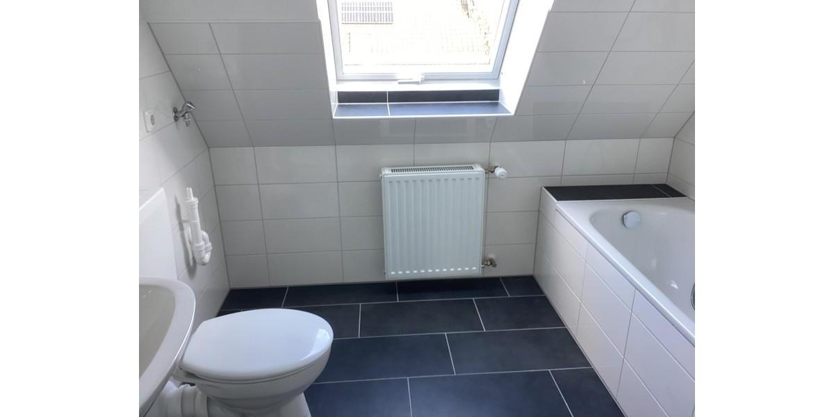 Dachgeschoßwohnung Gelsenkirchen Gelsenkirchen-West - 3.5 Zimmer, 67 m&sup2;, 499&euro; | Angebot:25153111