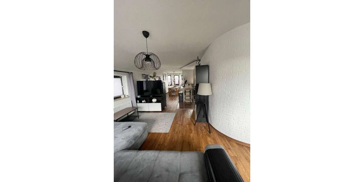 Etagenwohnung Krefeld - 3 Zimmer, 83 m&sup2;, 189.000&euro; | Angebot:23669903