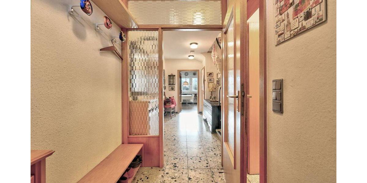 Reihenmittelhaus Mülheim an der Ruhr Heißen-Fulerum - 5 Zimmer, 125 m&sup2;, 300.000&euro; | Angebot:26274056