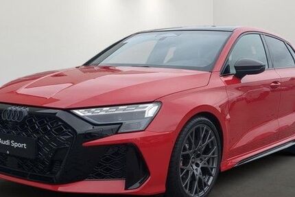 Audi RS3 4.500 km 71.660 &euro; Duisburg 47249