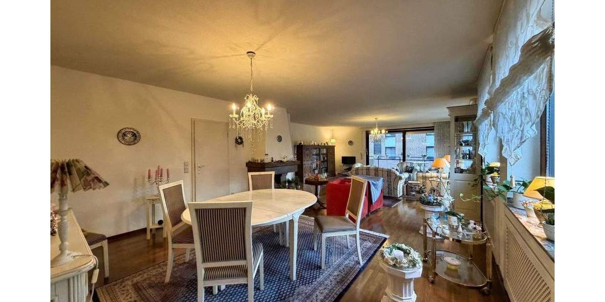 Etagenwohnung Essen Rüttenscheid - 3 Zimmer, 125 m&sup2;, 359.000&euro; | Angebot:25687023