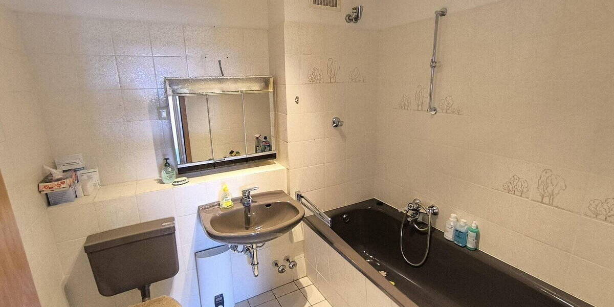 Terrassenwohnung Dinslaken Innenstadt - 4 Zimmer, 147 m&sup2;, 249.000&euro; | Angebot:26418076