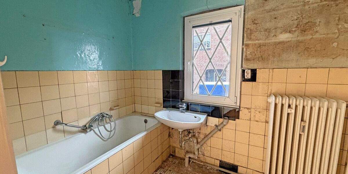 Doppelhaushälfte Hamminkeln Wertherbruch - 6 Zimmer, 153 m&sup2;, 135.000&euro; | Angebot:25684459