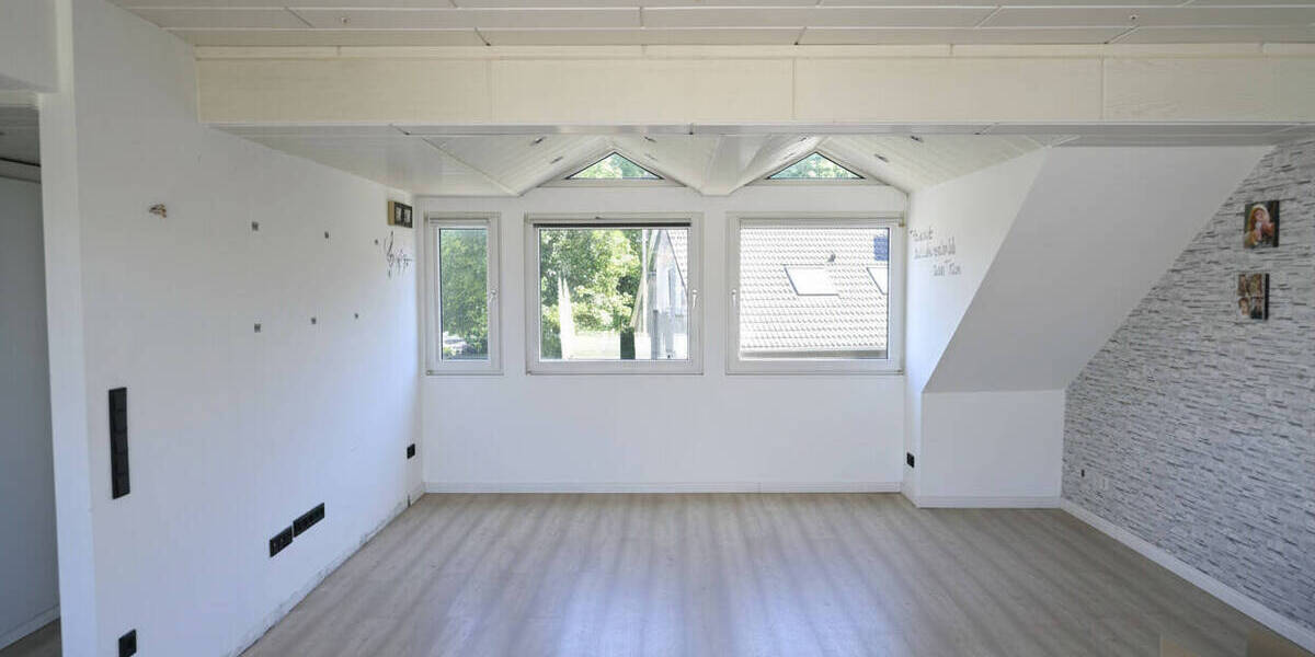 Etagenwohnung Essen Dellwig - 2 Zimmer, 86 m&sup2;, 220.000&euro; | Angebot:26730507